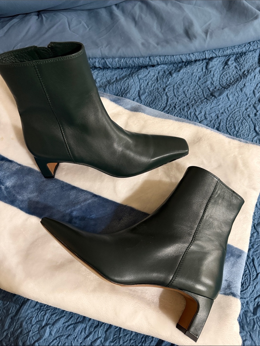 Lafayette 148 New York Dark Green Pointed Toe Mid-Heel Ankle Boots